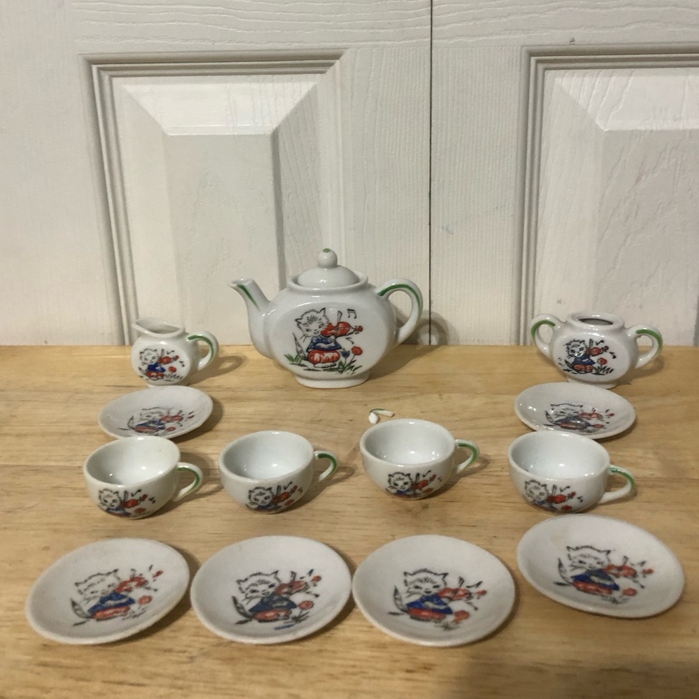 Adorable Cat playing an instrument Porcelain Tea Set Made In Japan